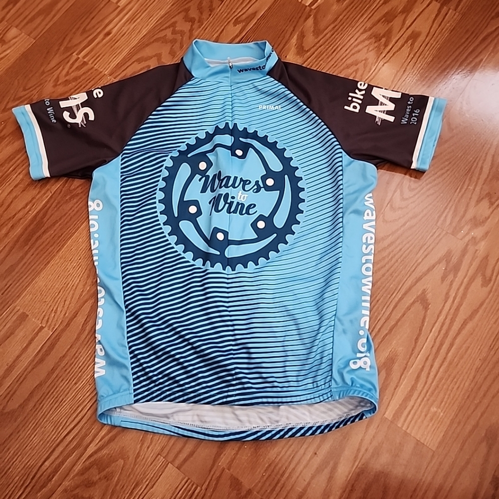 Nwot primal cycling‎ jersey men med front zip, and pockets in back waves to wine